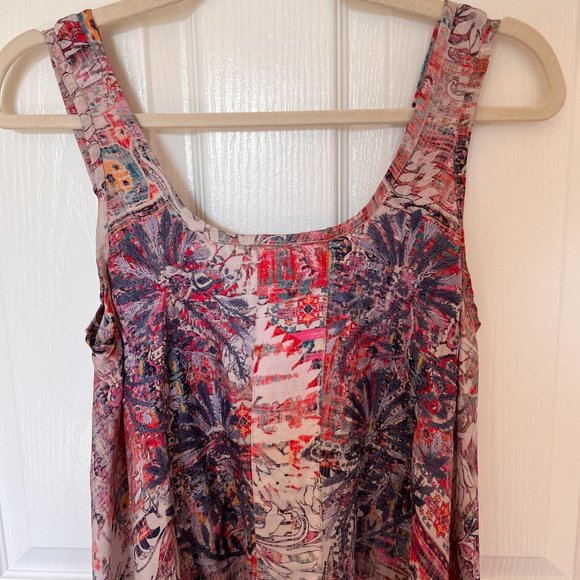 Love Kyla Bohemian Print High-Low Maxi Dress. Size small. - Picture 5 of 8